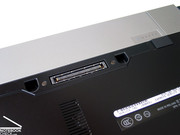 Thanks to docking port on the bottom side of the notebook the M2400 can also be enhanced by further interfaces.