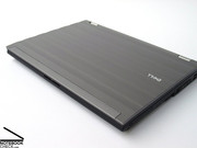 ... whereas the Precision M4400 is, with 2.8 kilogramme, definitely one of the more mobile notebooks of its category.
