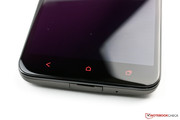 The Droid DNA has the usual Android touch buttons.