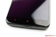 The Droid DNA has the usual Android touch buttons.