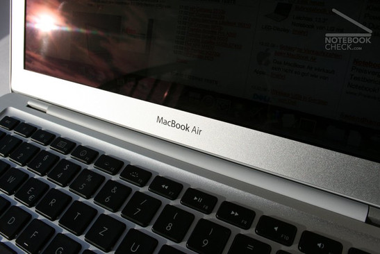MacBook Air 11インチLEDバックライトワイドスクリーンノートブック ノートPC 新登場