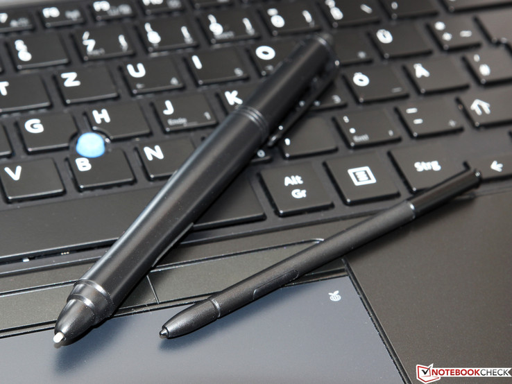 The Z20t-B includes these two pens. The Z20t-C only comes with the smaller pen. It is a pressure sensitive model again.