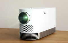 Compact, lightweight and bright: The LG ProBeam Laser Projector with webOS and Miracast support.