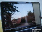 The Toshiba A500-15H outdoors (maximum brightness)