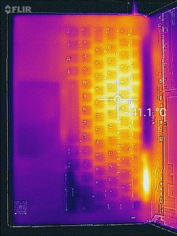 You can see the hinge on the right top, which was heated by the hot exhaust air.