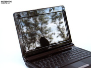 Fujitsu uses a netbook-typical WSVGA screen with a resolution of 1024x600 pixels for a display.