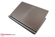 The overall concept of the laptop is similar to the Series 7 Chronos models from Samsung.