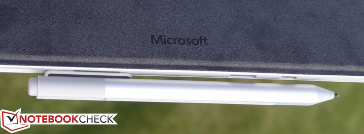 Microsoft Surface Pro 4 (Core m3) Tablet Review - NotebookCheck 