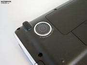 The subwoofer placed on the underside contributes a fundamental part to the sound quality.