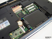 Through a generous maintenance opening you come to the individual components,...