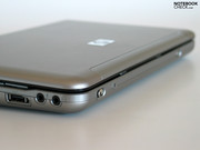 The HP Mini 2140 netbook returns to the looks of the 9" Mini 2133.