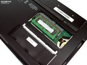 In view of hardware, the classic netbook components are found in the device, hence an Intel Atom CPU and GMA graphic chip.