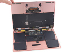 Apple MacBook 12 opened (source: iFixit.com)