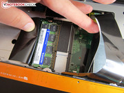 The tested model features an 8 GB DDR3 bar.