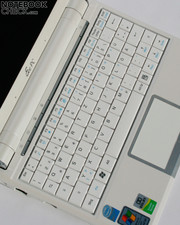 The touchpad accepts, like the Eee PC 900, Multitouch entries.