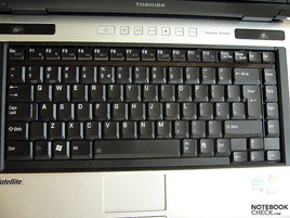 Toshiba Satellite M100-165 Keyboard
