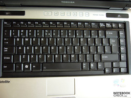 Toshiba Satellite M100-165 Keyboard