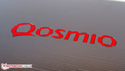 A luxurious Qosmio inscription is placed on the display cover.