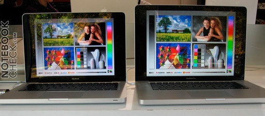 Viewing Angles of MacBook vs. MacBook Air Viewing Angles of MacBook vs. MacBook Air