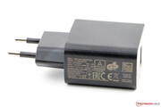The modular power supply has an output of 10 watts.
