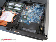 A second 2.5-inch bay can be used for additional storage if necessary.