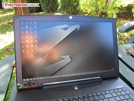Aorus X7 Pro outdoors