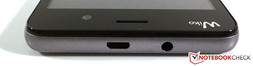 Upper edge: Micro-USB 2.0, 3.5 mm jack