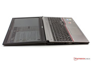 Review Fujitsu Lifebook E753 Premium Selection Notebook 