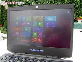 Alienware 14 outdoors