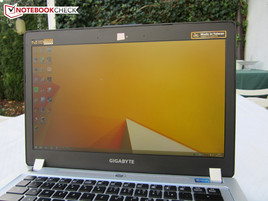 Outdoor use Gigabyte P34G