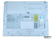 Convenient maintenance cover on the bottom, to upgrade the main memory for instance.