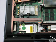 or the PCI-card slots which contained in our test sample a DVB-T tuner and a 4965AGN W-LAN module by Intel.