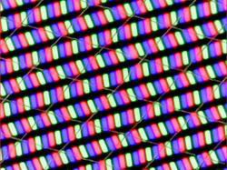 Subpixel array with visible electrode pattern