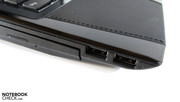 The optical drives eject button only stands out insufficiently.