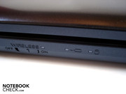 A WLAN/Bluetooth slider and an activity indicator join in.