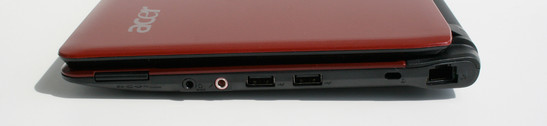 Right side: Card-Reader, Audio outlets, 2x USB 2.0 ports, Kensington lock, LAN port