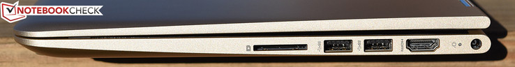 Right: card reader, USB 3.0, USB 3.0, HDMI, charging port