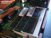 Four GByte DDR3 system memory are already installed.