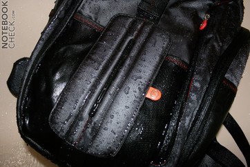 Booq - Taipan Pack after "rain""