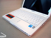 According to the motto: "Can it be a little more?" , Samsung brings the NC20. A netbook with a 12 inch display.