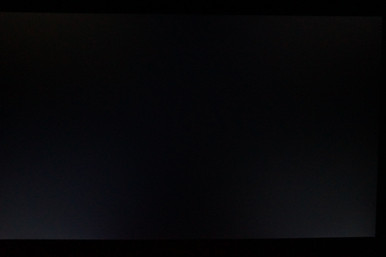 Minor backlight bleeding at the lower edge (slightly enhanced on the picture)