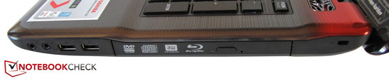 Right side: 2x Sound, 2x USB 2.0, Blu-ray drive, Kensington Lock