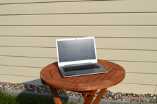 Lenovo IdeaPad 510S-14ISK in direct sunlight