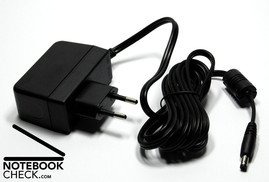 Beide mitgelieferten Kabel sind ... Beide mitgelieferten Kabel sind ...