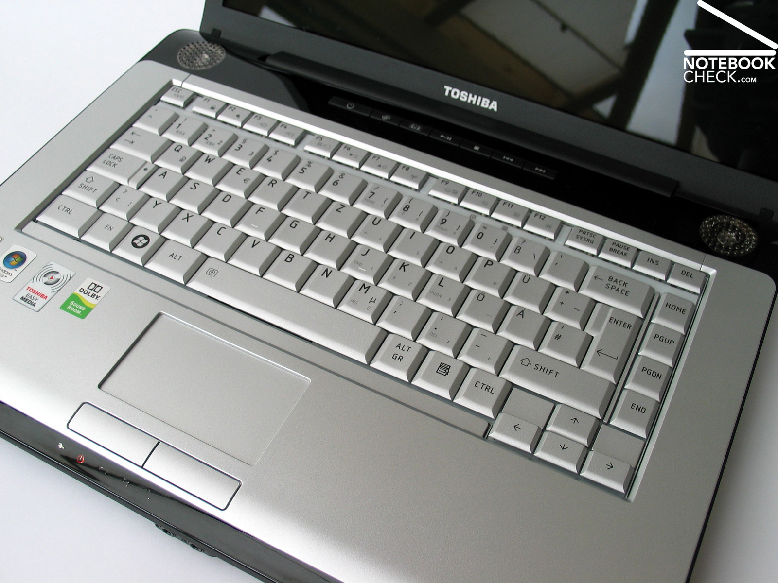 Toshiba Satellite 2008  Toshiba  Satellite  A200 Series Notebookcheck net External 