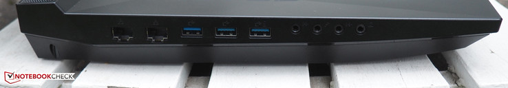 Left side: 2x RJ45 LAN, 3x USB 3.0, 4x audio