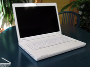Zepto offers currently two different displays.