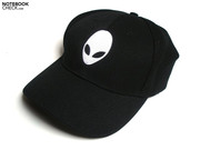 A black cap is also included in the delivery.