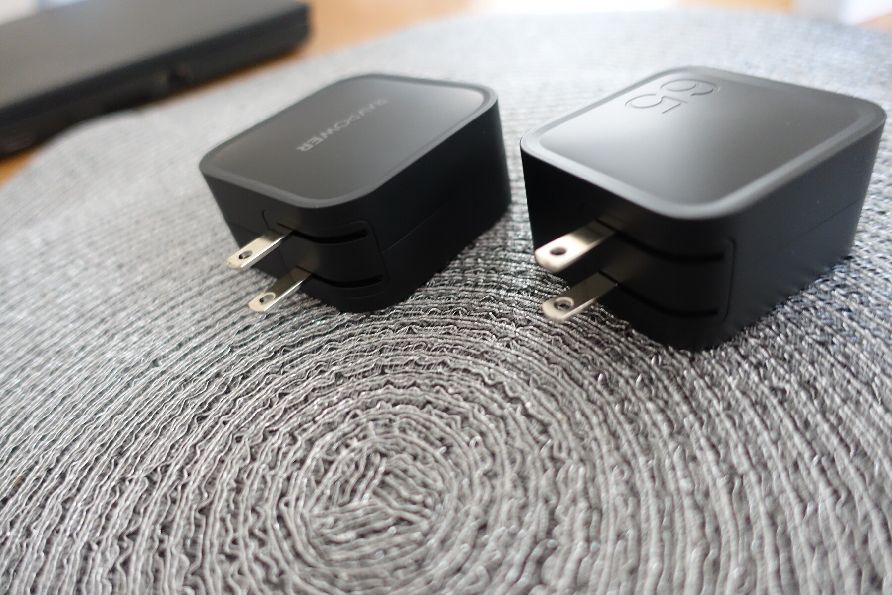 Hands-on: 90W GaN dual USB-C charger from RAVPower - 9to5Mac