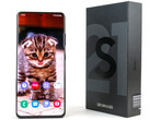 The refurbished Samsung Galaxy S21 Ultra 5G is a great option for frugal smartphone users (Image: Daniel Schmidt)